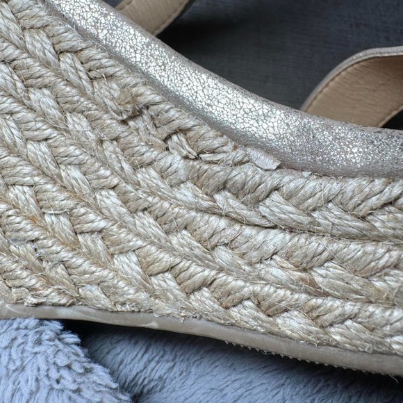 Candies Gold wedge platform sandals size 8.5 - Picture 6 of 7